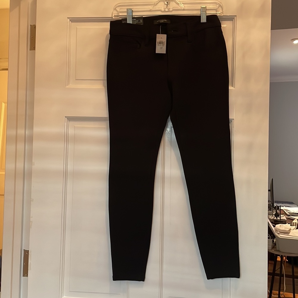 The Super Skinny, Modern Fit by Ann Taylor in size 2P- NWT